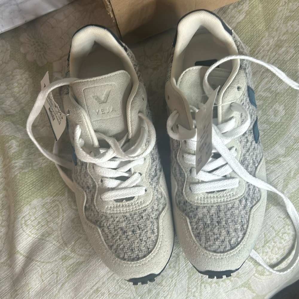 Veja Shoes